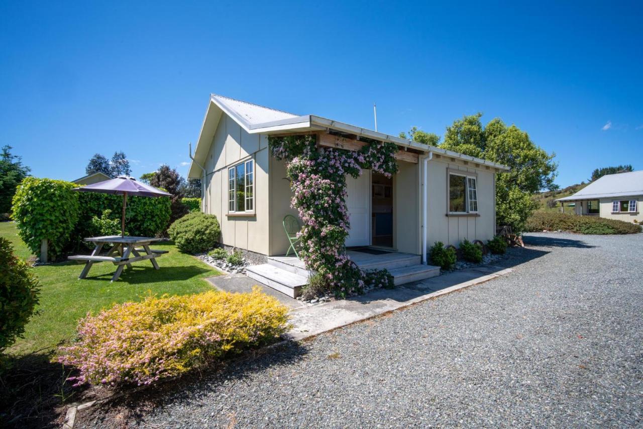אגם טה אנאו Blue Thistle Cottages מראה חיצוני תמונה