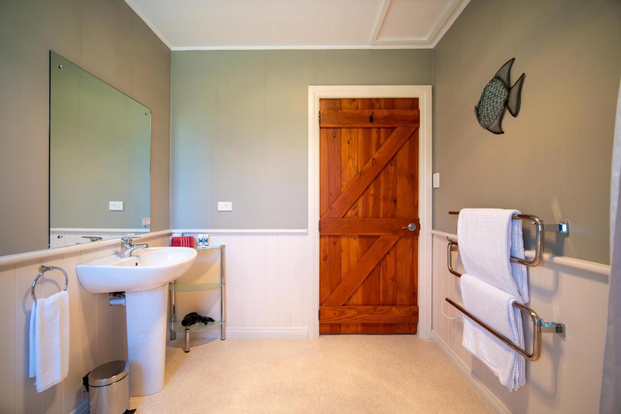 אגם טה אנאו Blue Thistle Cottages חדר תמונה